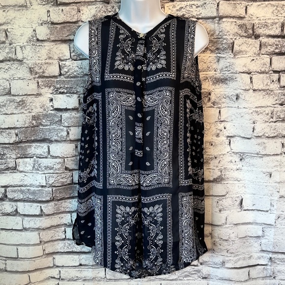 Banana Republic Dark blue with White Paisley Pattern sleeveless Size M - Picture 2 of 6